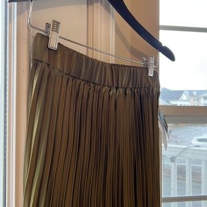 Alfani pleated midi skirt